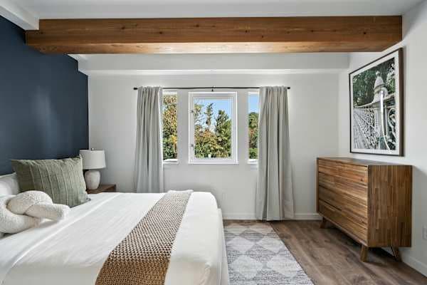 Kerns 6BR Gem - New Build, Spanish Flair in Northeast Portland - photo 3