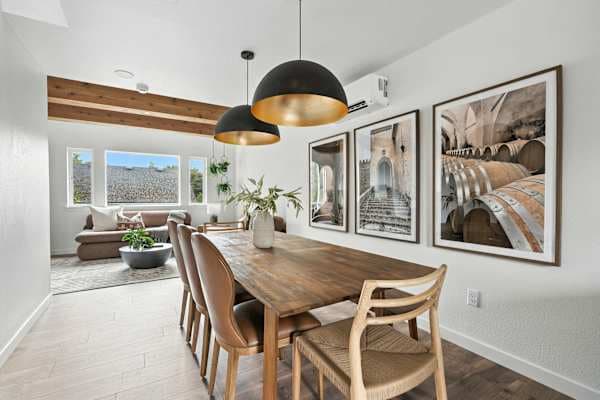 Spacious 6BR - New Spanish Home in Best Kerns Spot in Northeast Portland - photo 3