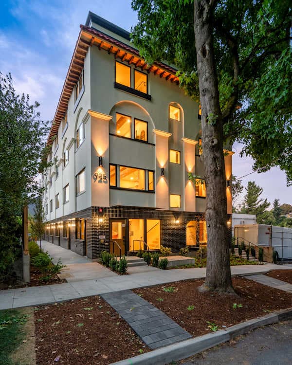 Kerns Studio - Near Coffee, Dining & Transit