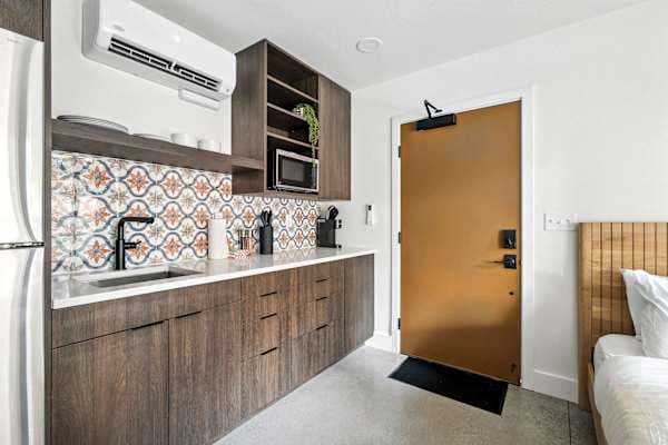 Spanish-Style Studio | Private Entry | Foodie Row in Northeast Portland - photo 3