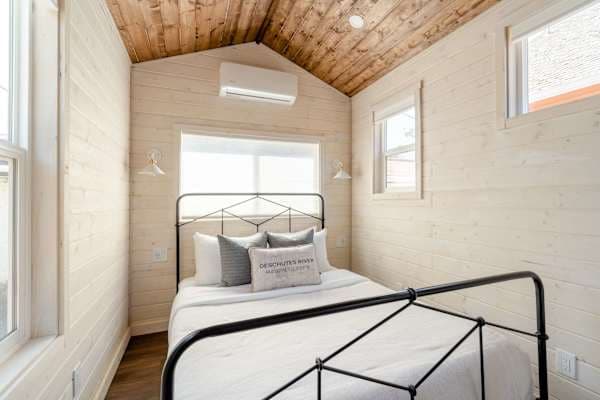 The Tiny Farmhouse on Alberta in Alberta Arts District - photo 1