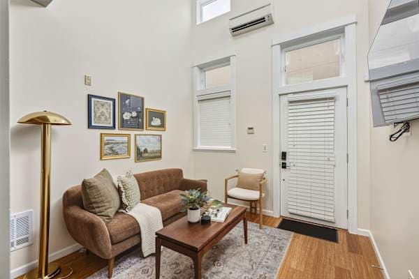 Stylish Loft in the Heart of NW Portland in Pearl District - photo 3