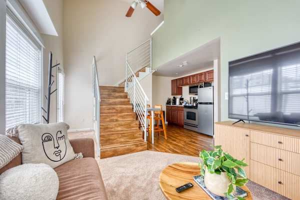 Elegant NW Portland Suites - Central Walkable Stay in Pearl District - photo 2