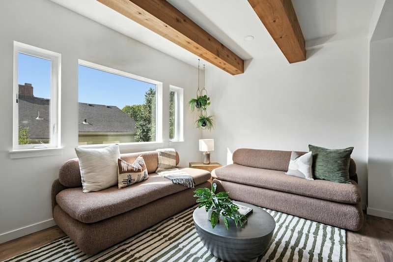 Kerns 6BR Gem - New Build, Spanish Flair